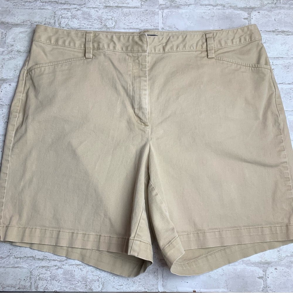 Lands End Khaki Chino Shorts EUC 16 😍